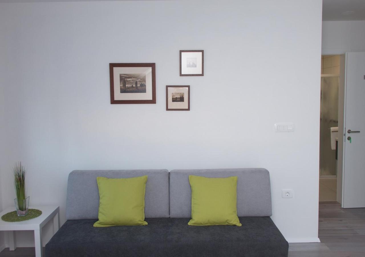 Apartmaji Anita Begunje pri Cerknici Exterior photo