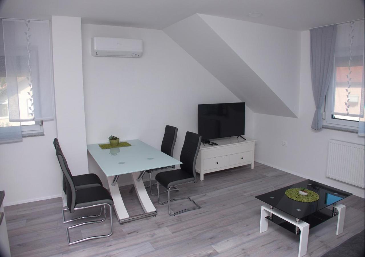 Apartmaji Anita Begunje pri Cerknici Exterior photo